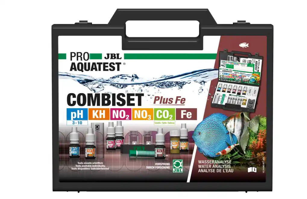Photo de la mallette de tests en gouttes JBL Combi Set + Fer ouverte. C'est l'outil indispensable pour mesurer les nitrites (NO2) lors du démarrage du cycle de l'azote en aquarium naturel low-tech.